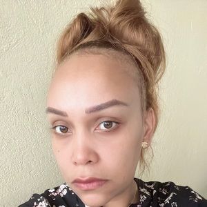 Meet your Posher, Carolina